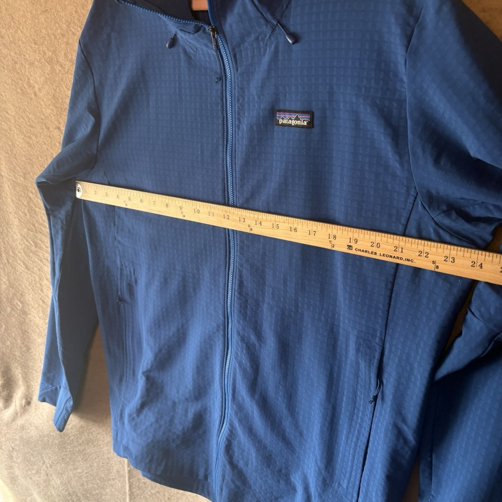 Patagonia R1 Tech Face Jacket Mens XL Blue Hooded Pockets LOGO - NWOT - Picture 10 of 10